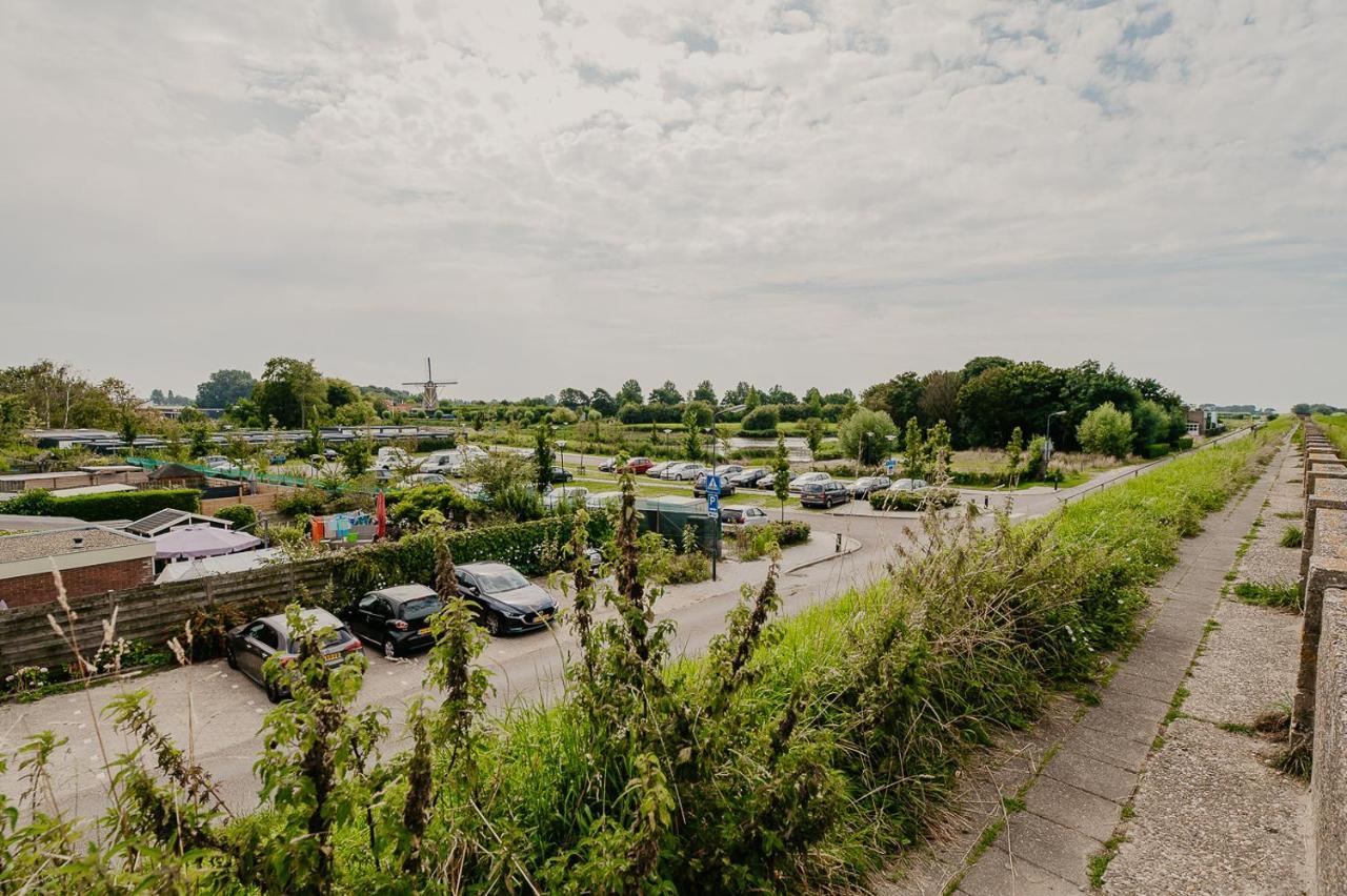 Oude Haven With Terrace